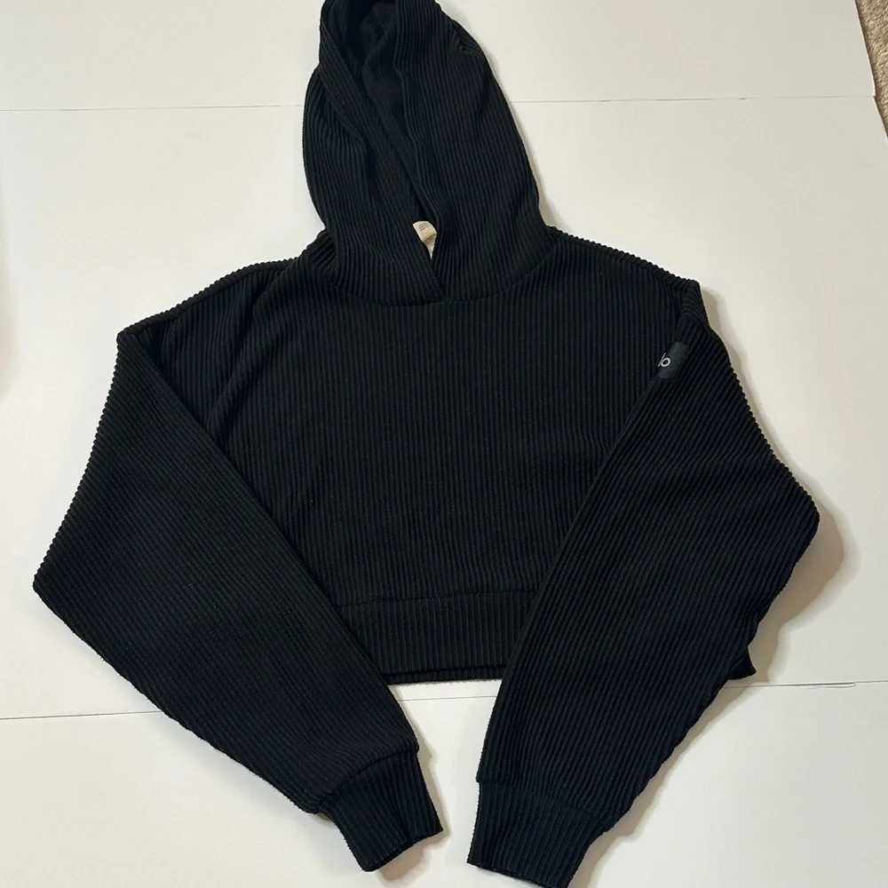 ALO Yoga MUSE  Hoodie - Picture 4 of 6